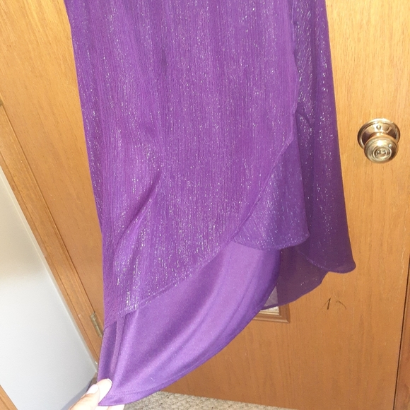 Dress - Picture 4 of 4